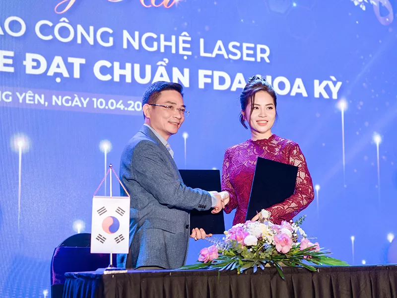 CEO Bemed Nguyễn Thế Hùng và CEO Lamerci Ngô Kiều Anh chuyển giao CN