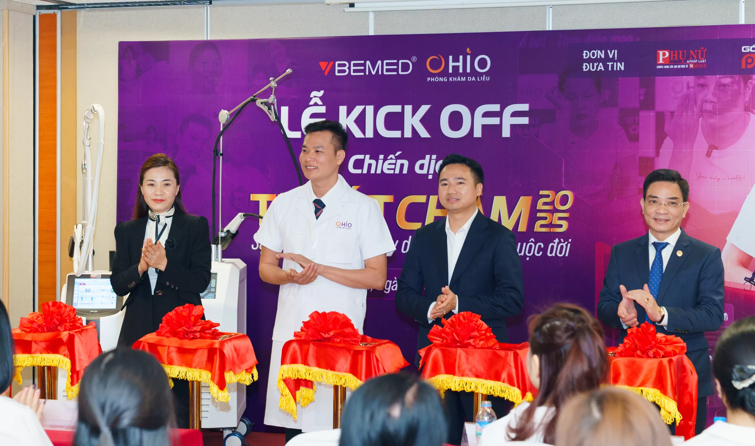 &Ocirc;ng Nguyễn Thế H&ugrave;ng - CEO BEMED tại buổi Lễ 