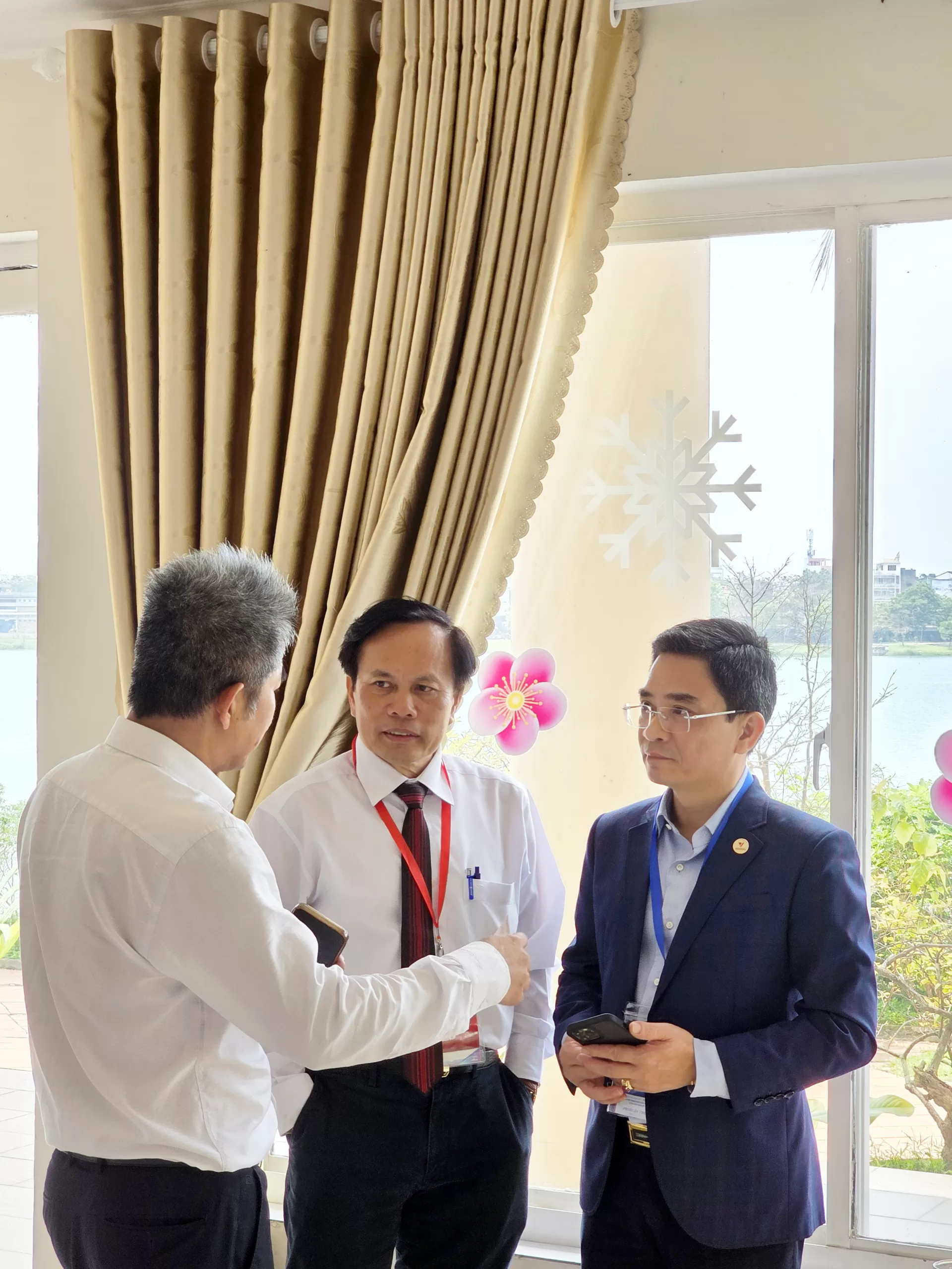 Những nụ cười của đam m&ecirc; khoa học
